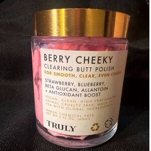 Truly Beauty Berry Cheeky Clearing Butt Polish 2oz StrawberryBlueberry Vegan NEW
